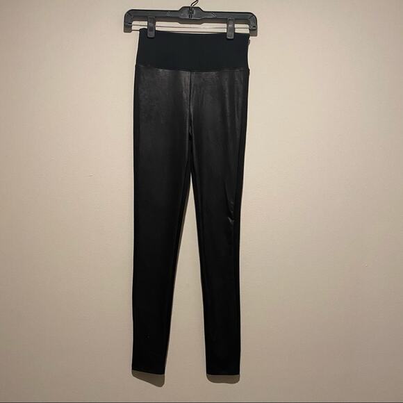 ASSETS BY SPANX Faux Leather Front Mixed Leggings Pants Tights Black Stretch - Picture 3 of 7